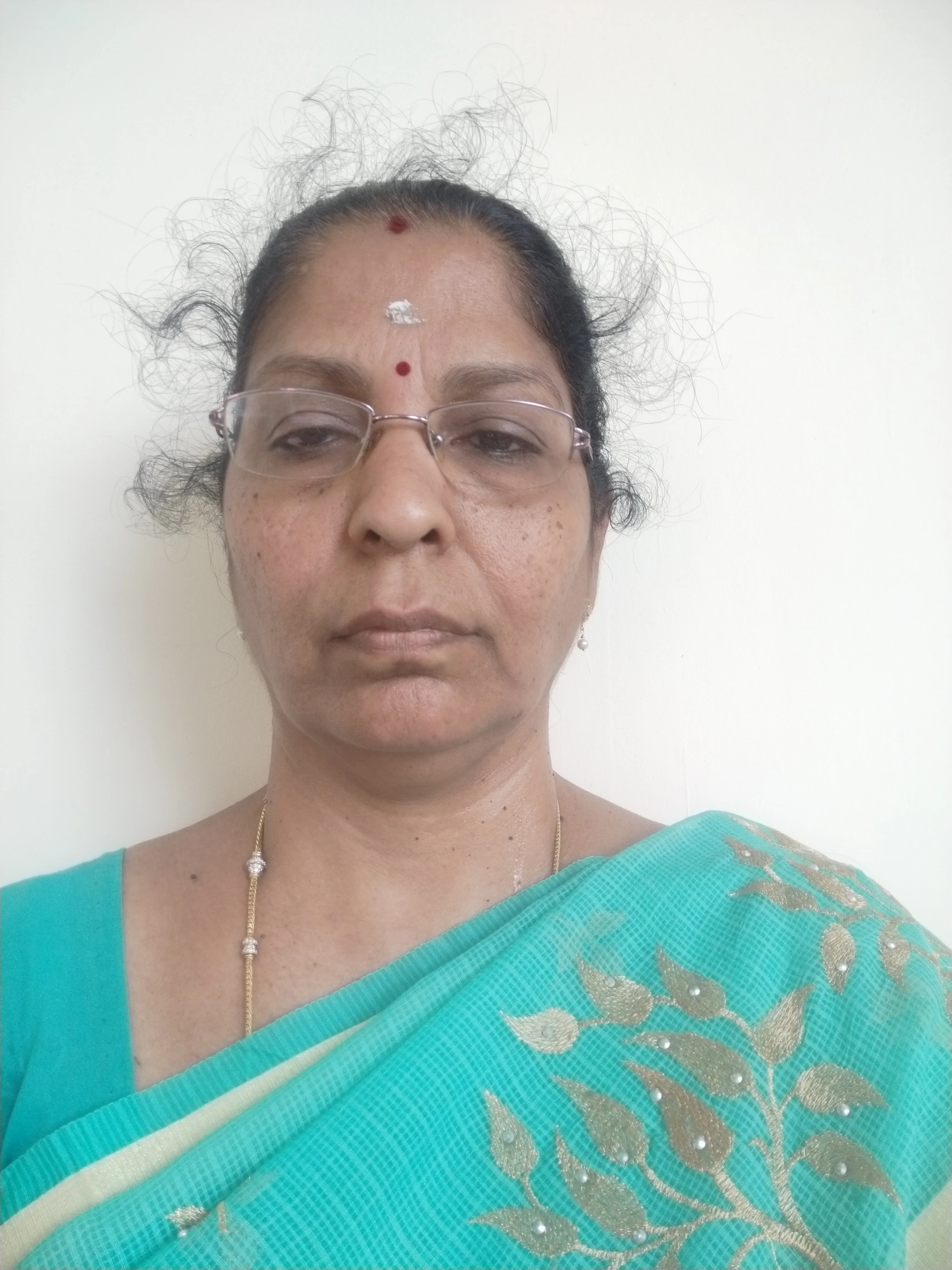 Dr. Suganthalakshmi T